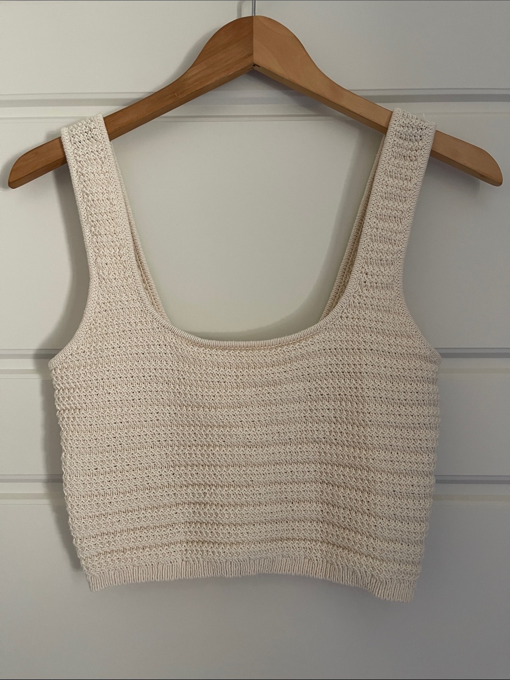H&M Cream Cropped Knit Tank